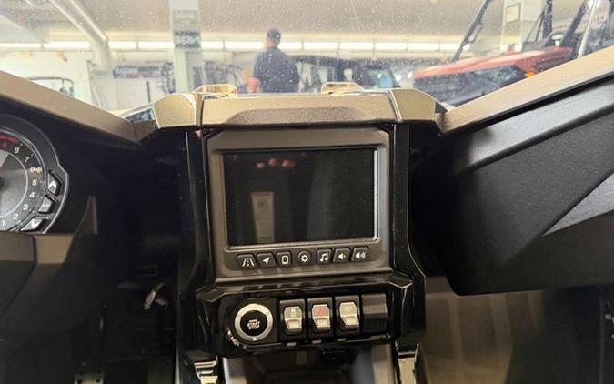 2026 Slingshot TWC-26,2.0,A,GT,49ST, Autodrive VIPER BLK / VENOM