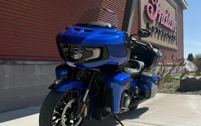 2026 Indian Pursuit 112 Dark Horse With Powerband Audio Packa