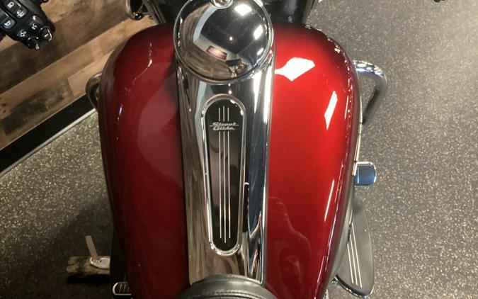 2017 Harley-Davidson Street Glide Special Velocity Red Sunglo FLHXS
