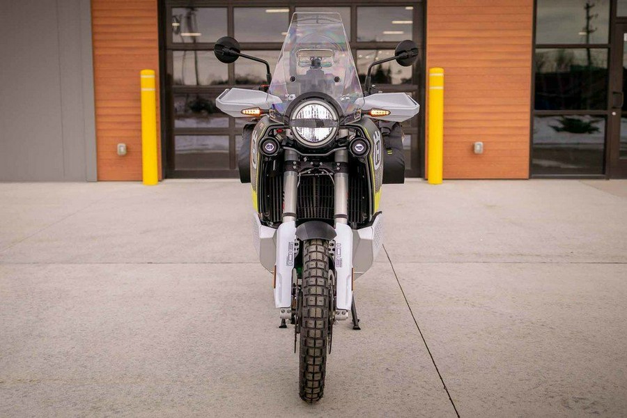2025 Husqvarna® Norden 901 Expedition