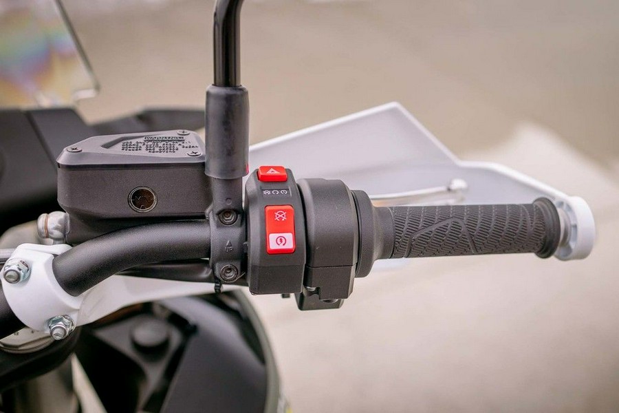 2025 Husqvarna® Norden 901 Expedition