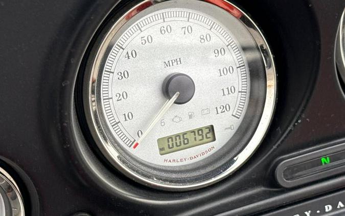 2011 Harley-Davidson® Street Glide™ Base