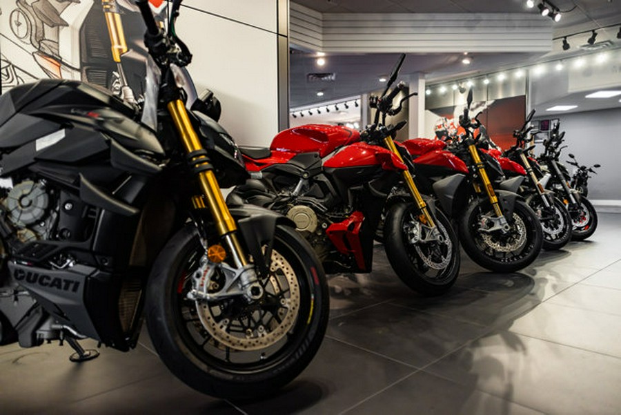 2025 Ducati DIAVEL V4