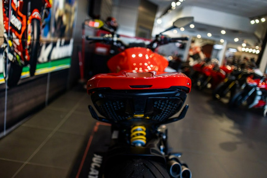 2025 Ducati DIAVEL V4