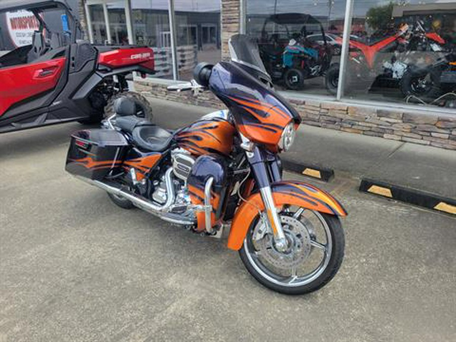 2015 Harley-Davidson CVO™ Street Glide®