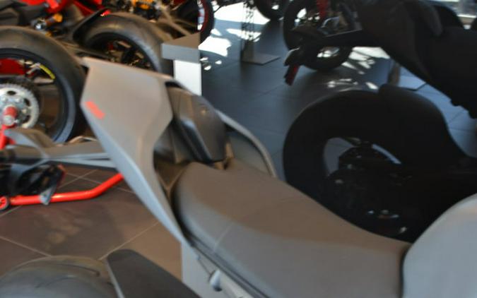 2024 Ducati STREETFIGHTER V4