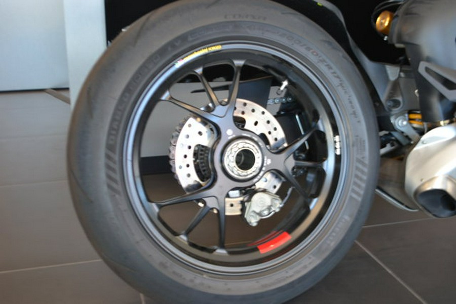 2024 Ducati STREETFIGHTER V4