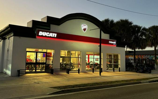 2024 Ducati STREETFIGHTER V4