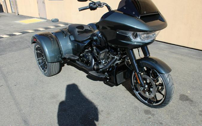 Harley-Davidson® Road Glide 3 2026 FLTRT 84679129 IRON HORSE MTLC