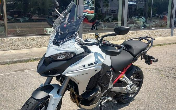 2024 Ducati Multistrada V4 S Travel & Radar Iceberg White