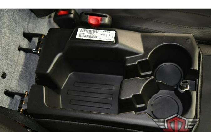 2026 Can-Am Defender PRO Limited HD10