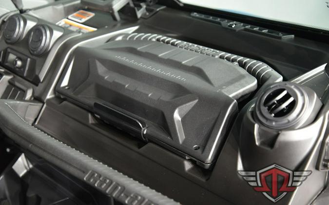 2026 Can-Am Defender PRO Limited HD10