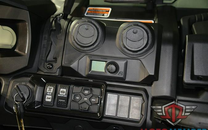 2026 Can-Am Defender PRO Limited HD10