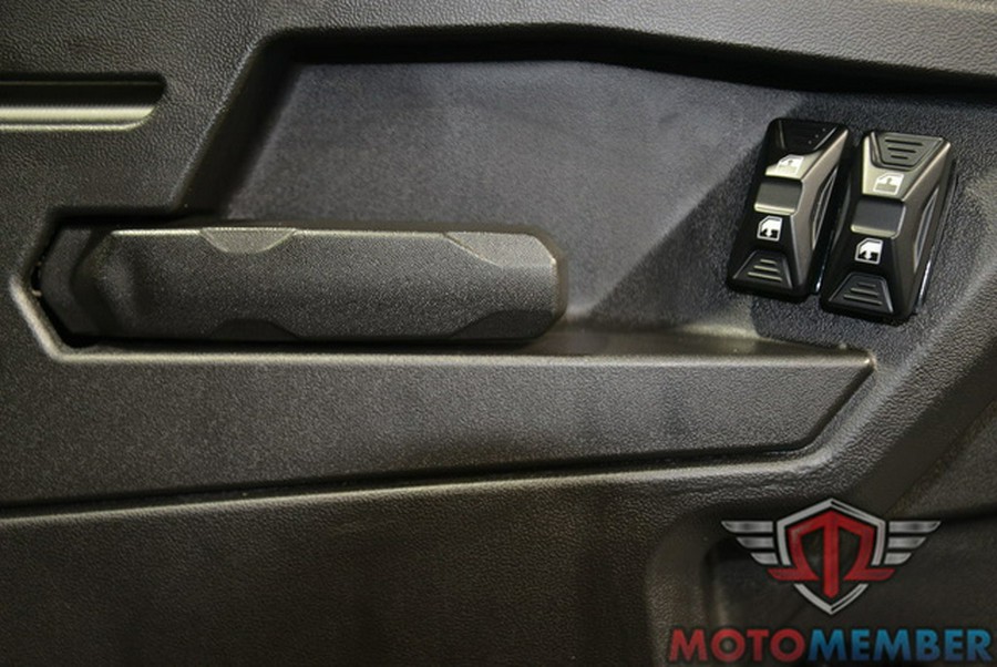 2026 Can-Am Defender PRO Limited HD10