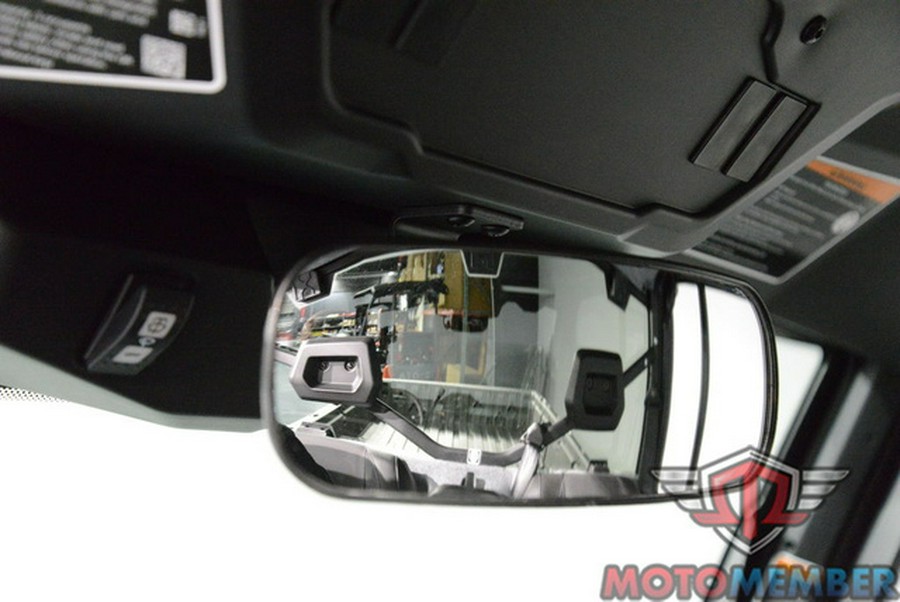 2026 Can-Am Defender PRO Limited HD10