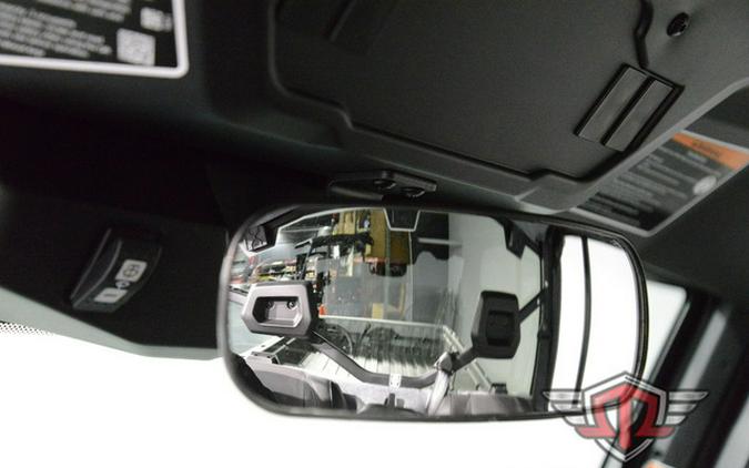 2026 Can-Am Defender PRO Limited HD10