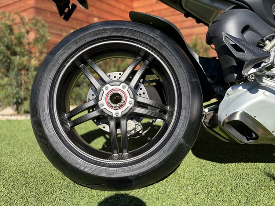 2025 Ducati Streetfighter V4 SP2