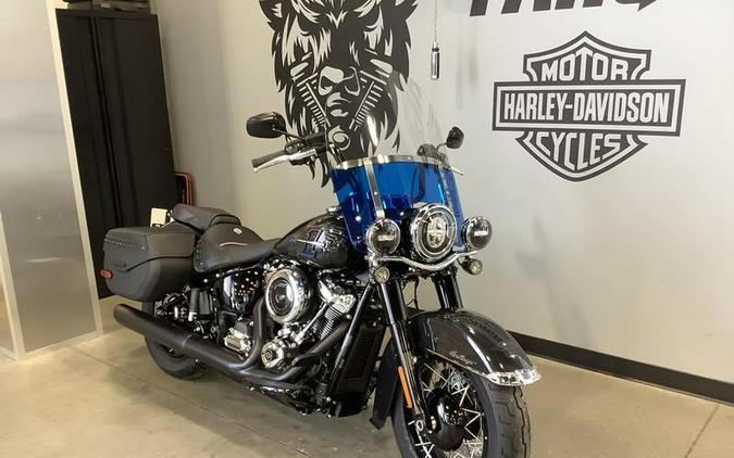 2026 Harley-Davidson® FLHC - Heritage Classic