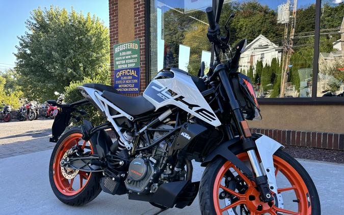 2022 KTM DUKE 200 - 3868U