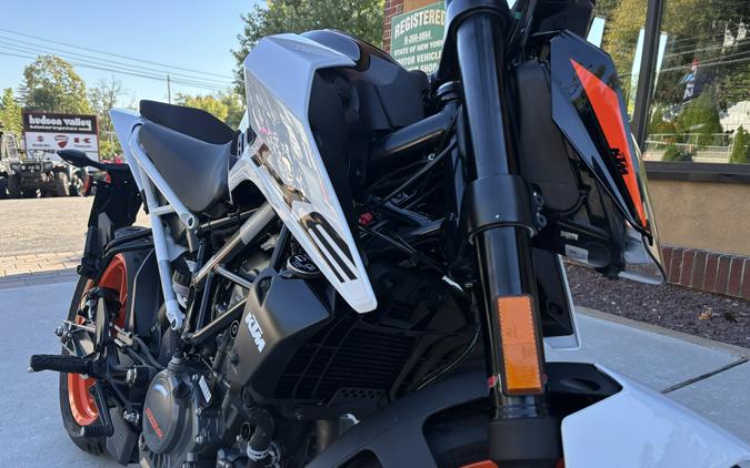 2022 KTM DUKE 200 - 3868U