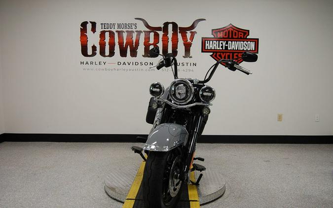 2026 Harley-Davidson Softail FLHC - Heritage Classic