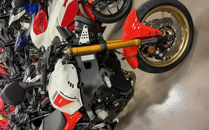 2026 YAMAHA XSR 900 HERITAGE WHITE