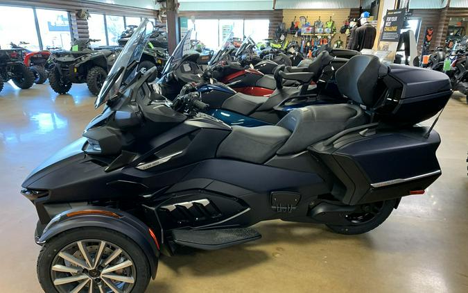2022 Can-Am Spyder RT Sea To Sky