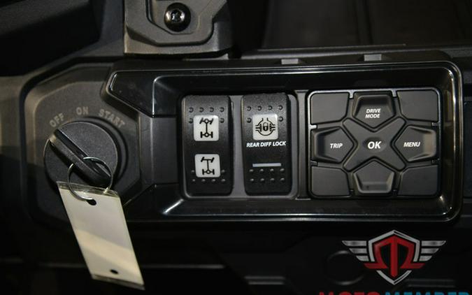 2026 Can-Am Defender PRO XT HD10