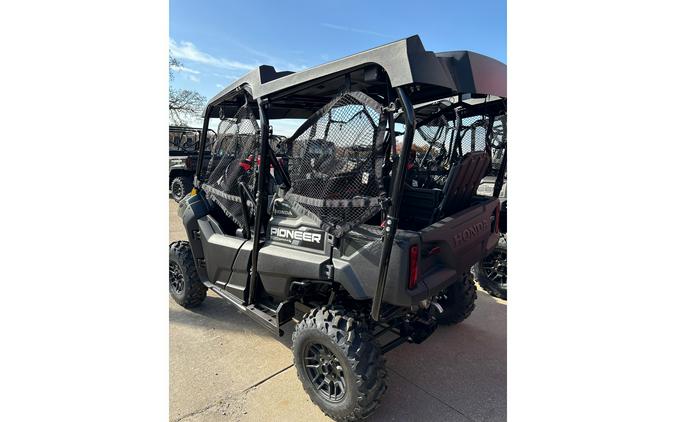 2026 Honda PIONEER 700-4 DELUXE Deluxe