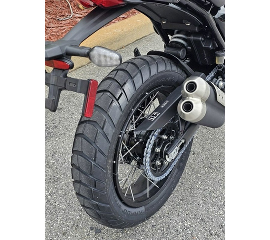 2026 Triumph Scrambler 400 XC Vanilla White XC Racing Yellow