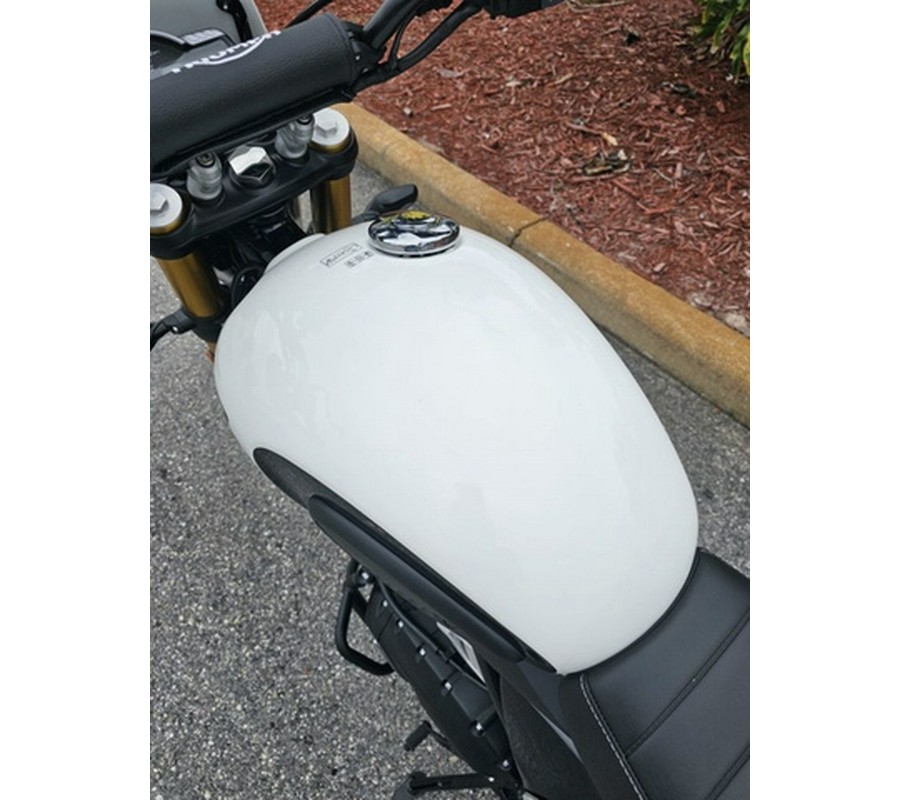 2026 Triumph Scrambler 400 XC Vanilla White XC Racing Yellow