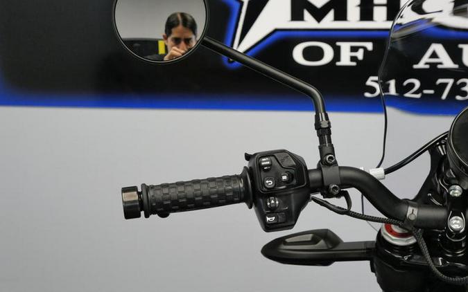 2023 Indian Motorcycle® FTR Sport White Lightning/Indy Red