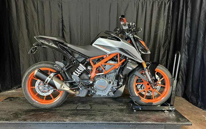 2021 KTM DUKE 390