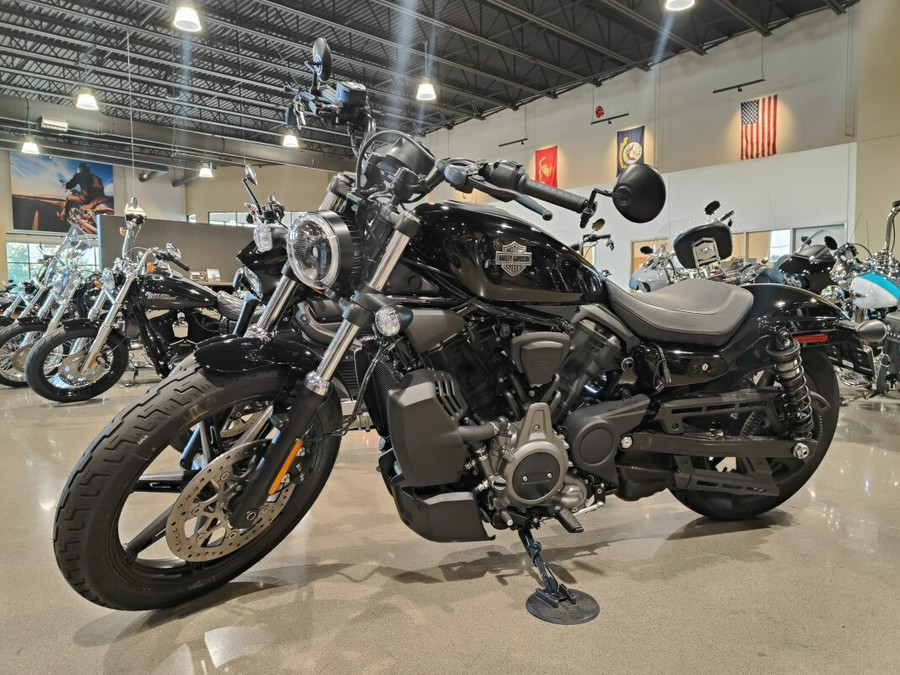 2024 Harley-Davidson Nightster™ Vivid Black