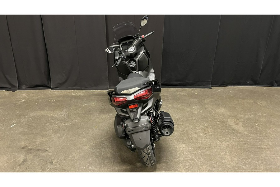2025 Yamaha XMAX