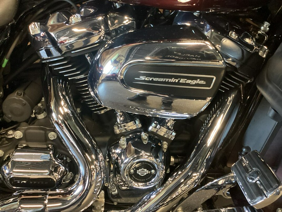 2019 Harley-Davidson Road Glide Twisted Cherry FLTRX