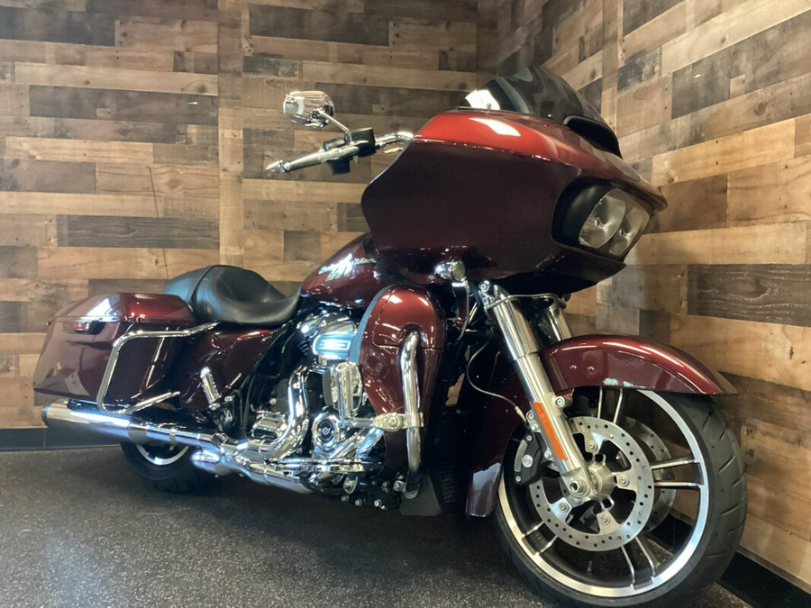 2019 Harley-Davidson Road Glide Twisted Cherry FLTRX