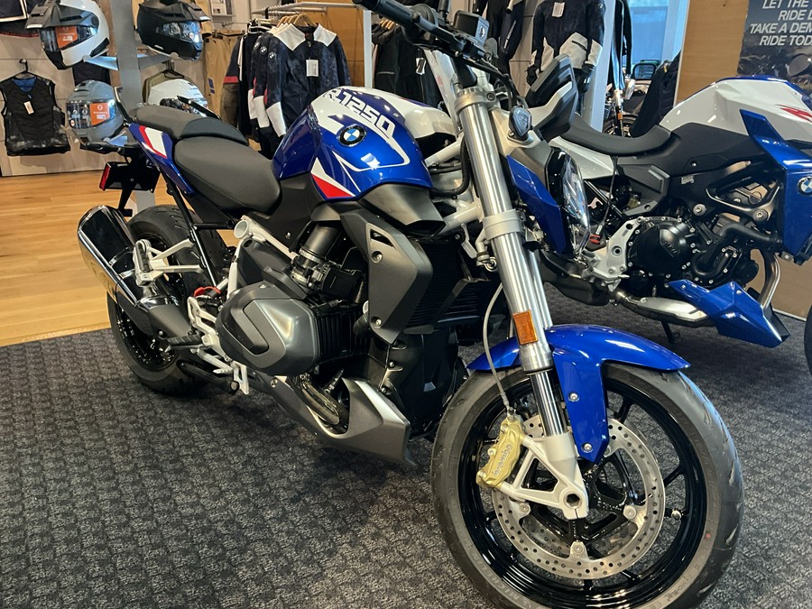 2023 BMW R1250R