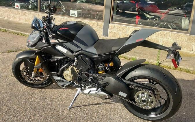 2024 Ducati Streetfighter V4 S Grey & Black