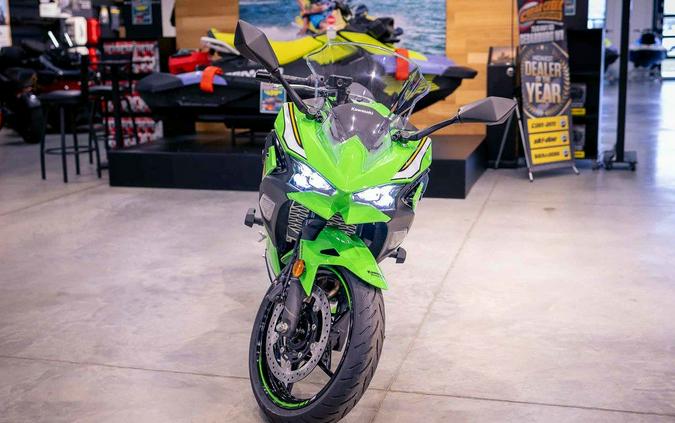 2025 Kawasaki Ninja® 500 KRT Edition SE ABS
