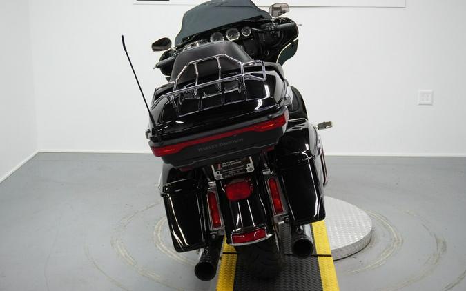 2015 Harley-Davidson® Ultra Limited Vivid Black