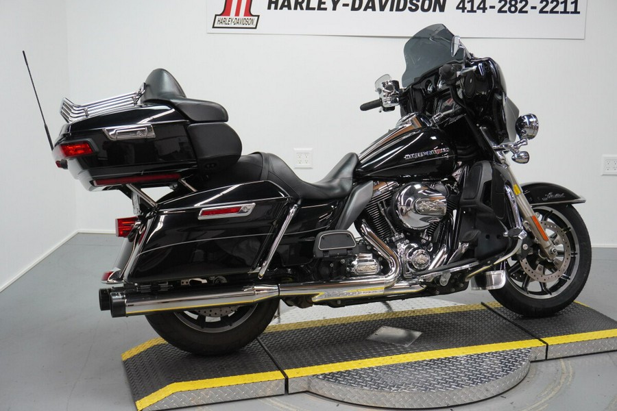 2015 Harley-Davidson® Ultra Limited Vivid Black