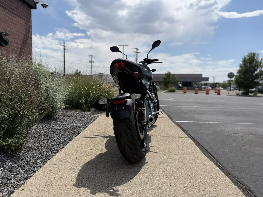2025 Triumph Trident 660 Jet Black