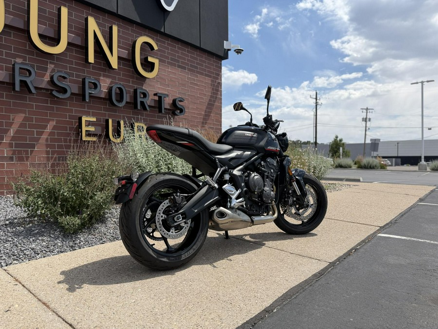 2025 Triumph Trident 660 Jet Black