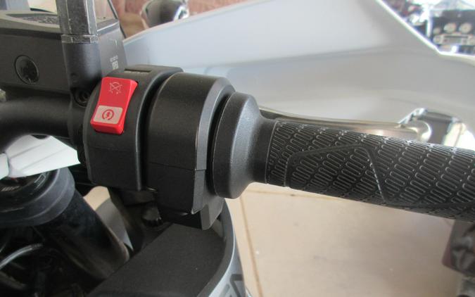 2023 HUSQVARNA NORDEN 901