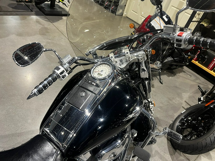 2006 Suzuki Boulevard C90T