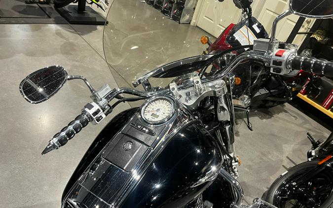 2006 Suzuki Boulevard C90T