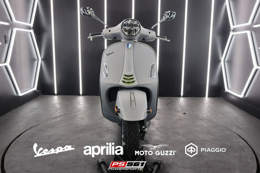 2024 Vespa GTS Super 300 Tech