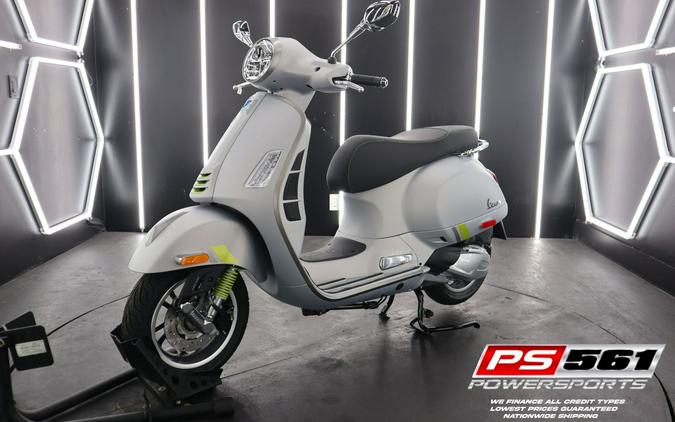 2024 Vespa GTS Super 300 Tech