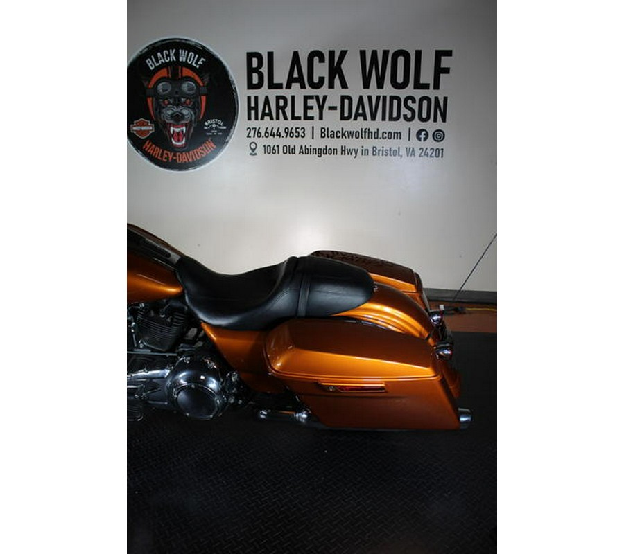 2016 Harley-Davidson® FLHX - Street Glide®